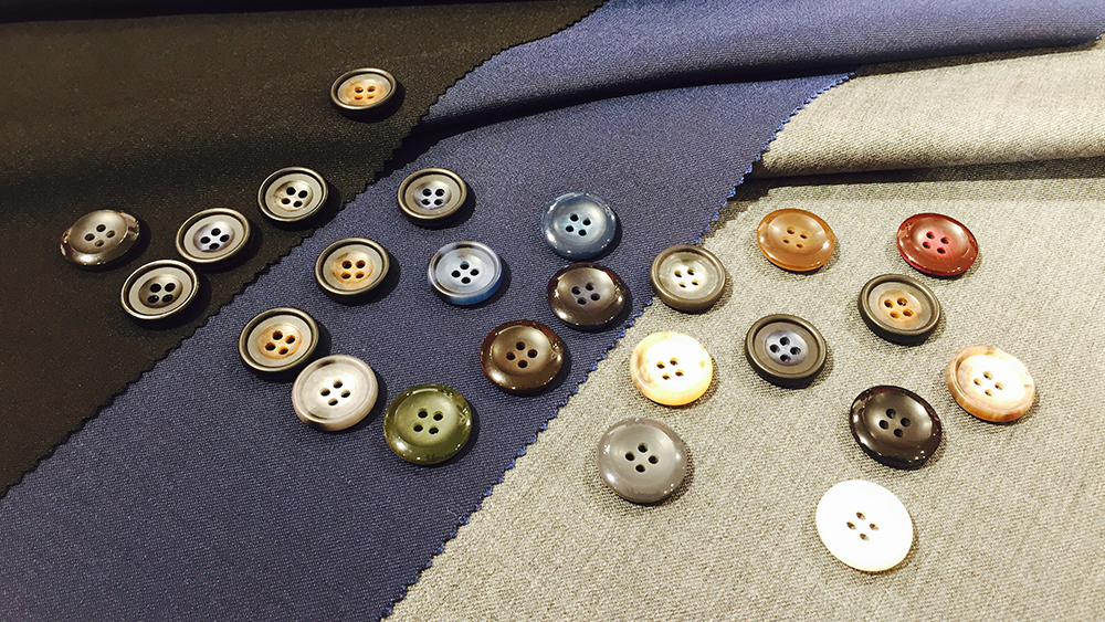 メンズ オーダーメイドスーツ bref（ブレフ）-メンズ用スーツ・ジャケット・ベスト・コートのおすすめのボタン一覧